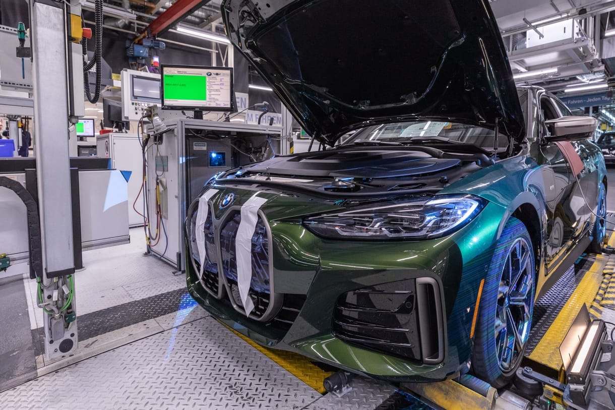 A BMW központi üzeme befejezi a hagyományos motorú autók gyártását