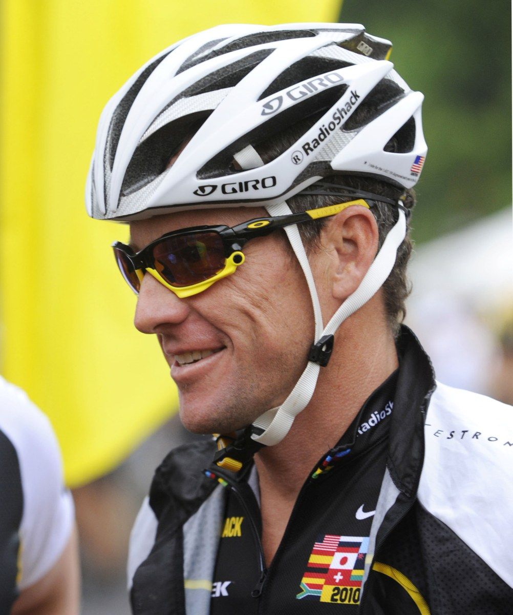 Doppingvádat emelnek Lance Armstrong ellen