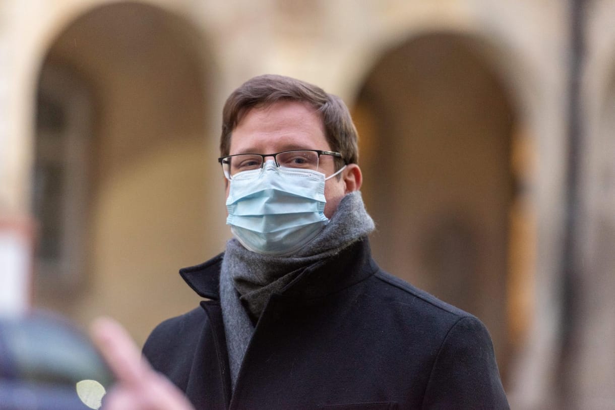 Gulyás Gergely speciális szabályokat hozna karácsonyra