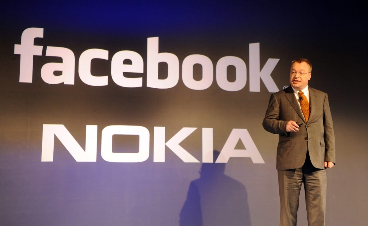 Váratlanul a magyar Nokia-gyárba látogatott a Microsoft-főnök