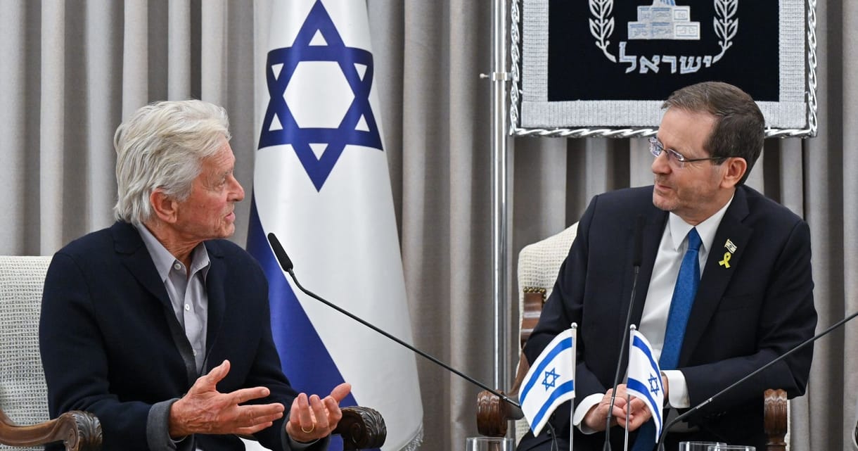 Michael Douglas támogató látogatást tett Izraelbe