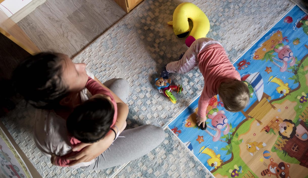 Ingyenlakást matekozhatnak ki a három gyereket vállaló fiatal házasok