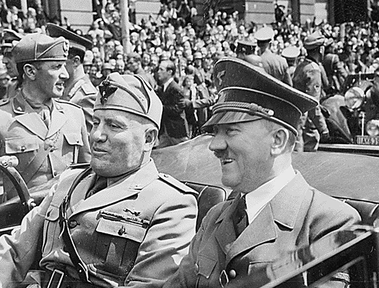 Csak húszan éltették Hitlert a születésnapján