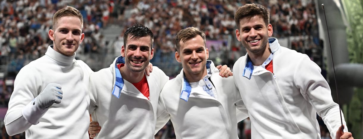 Bajnok a magyar férfi párbajtőrcsapat, a női vízilabdázók a nyolcba jutottak, Milák a legjobb idővel a 100-as döntőben - élőben az olimpia pénteki napjáról