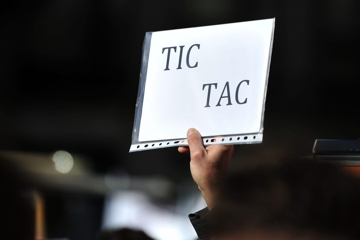 Hogyan tudná legyőzni Orbánt egy levágott fejű csirke?