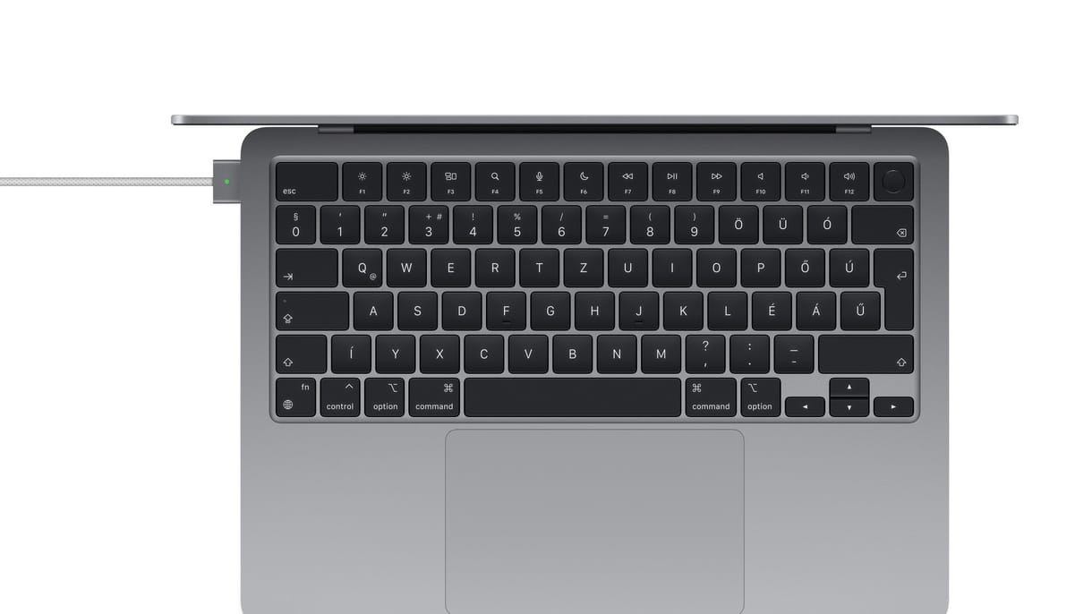 Nem vicc: az Apple frissítést adott ki az egyik töltőkábeléhez