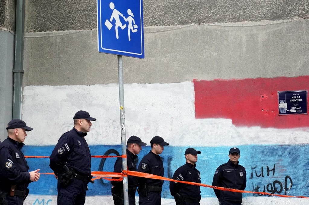 12 évre vinné le a büntethetőség alsó határát a szerb elnök az iskolai lövöldözés után