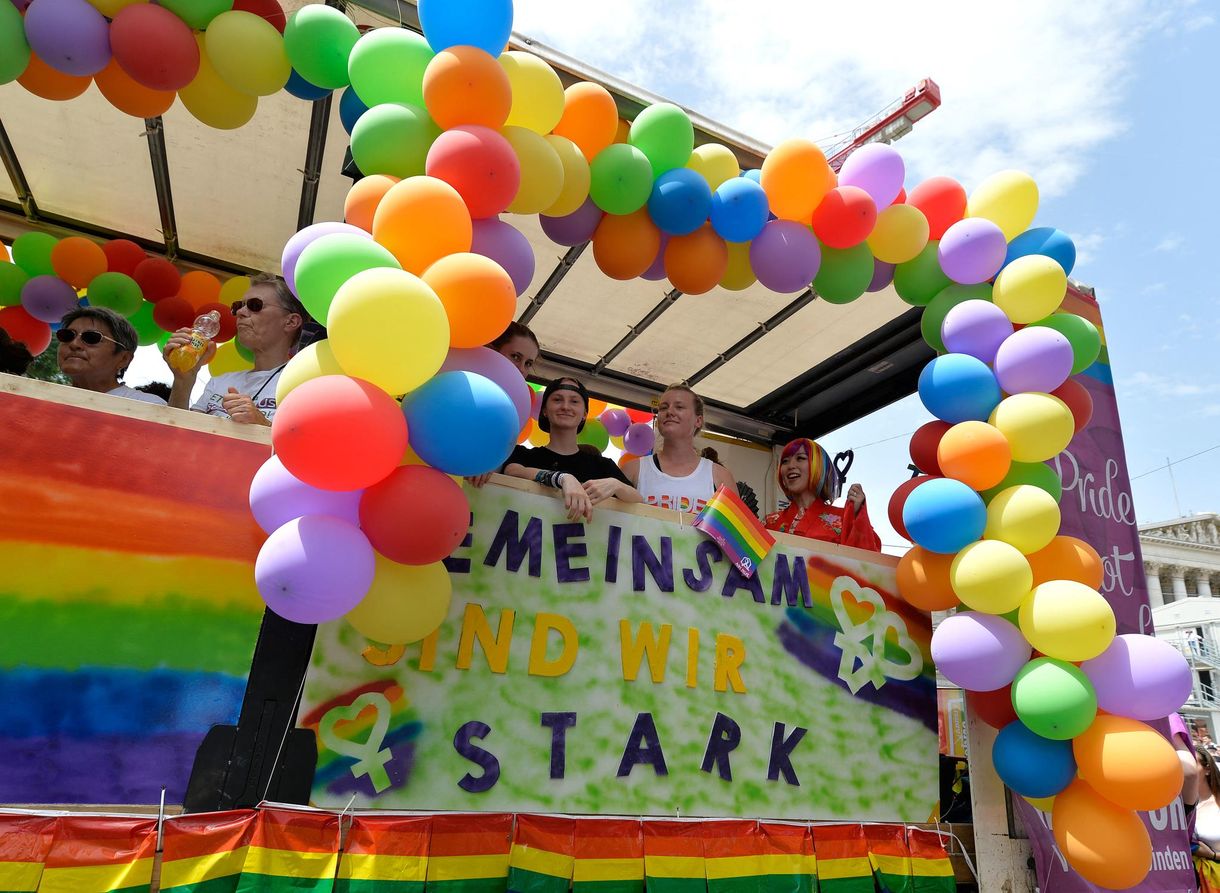 Aleksandar Vucic: Szerbia nem rendezi meg az EuroPride 2022-t