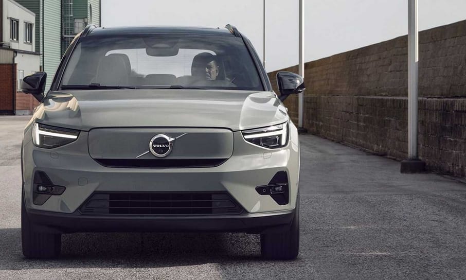 Itt a megújult Volvo XC40 villanyautó