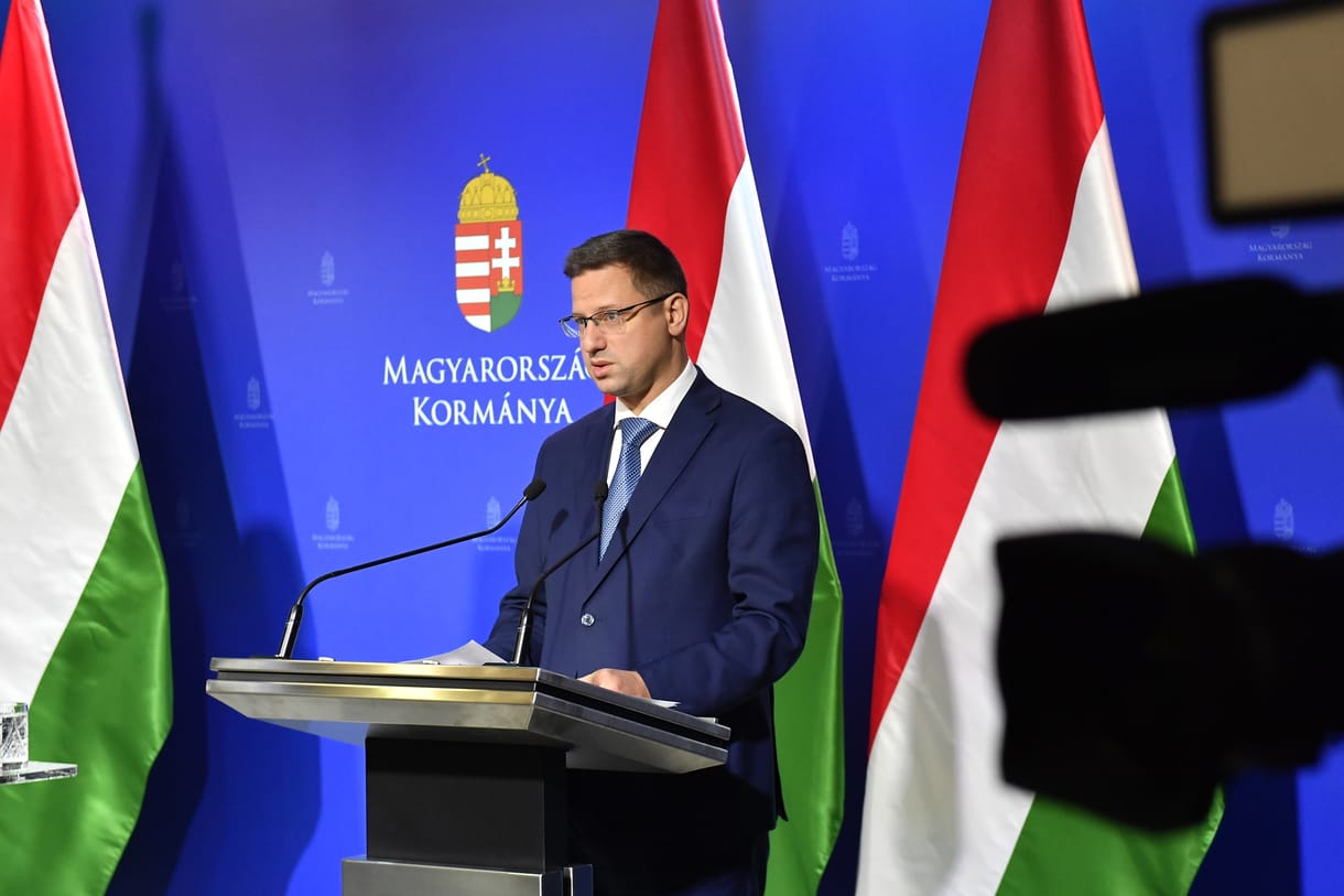 Kormányinfó: Gulyás szerint a kormánynak nincs dolga az MNB-botránnyal, a hidak lezárásával viszont van
