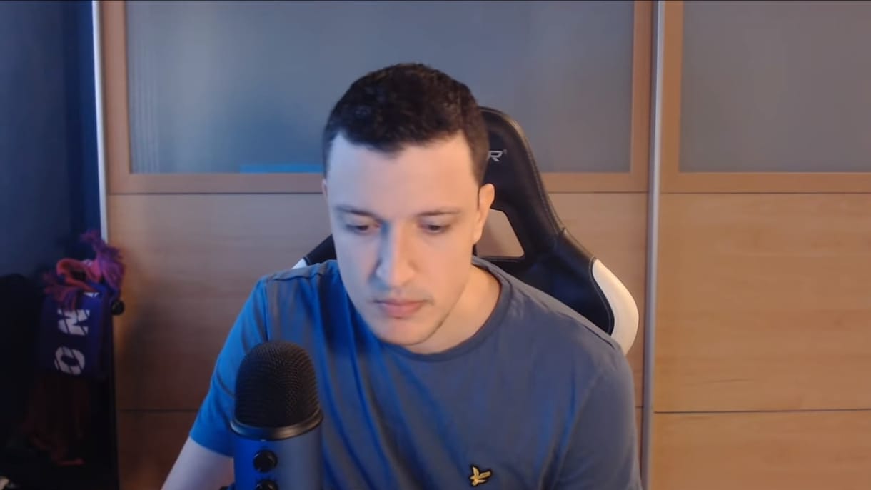 Betelt a pohár, minden játékából kitiltotta az EA a begőzölt youtubert