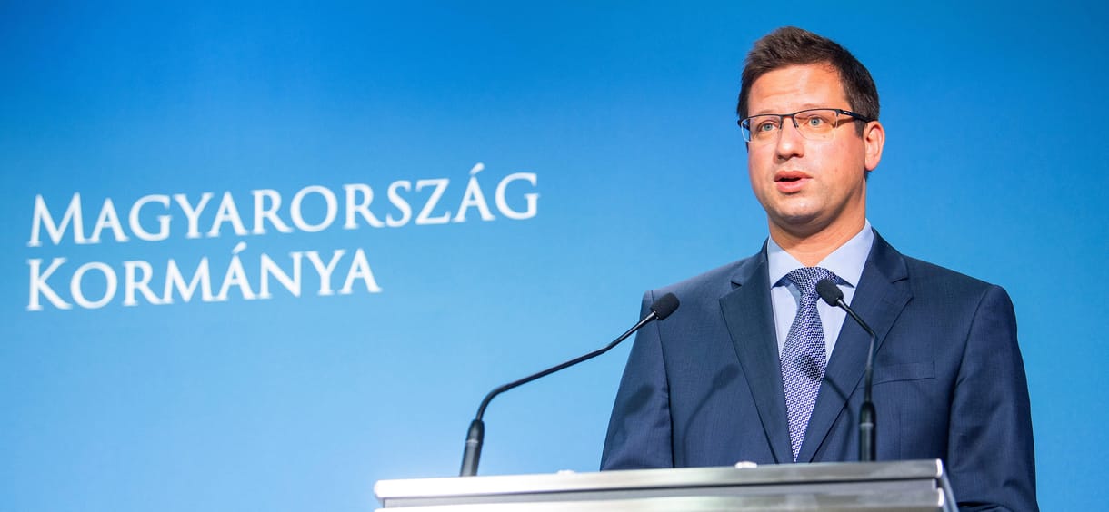 Kormányinfó: Orbán Viktor holnap jelenti be a harmadik oltással kapcsolatos terveket