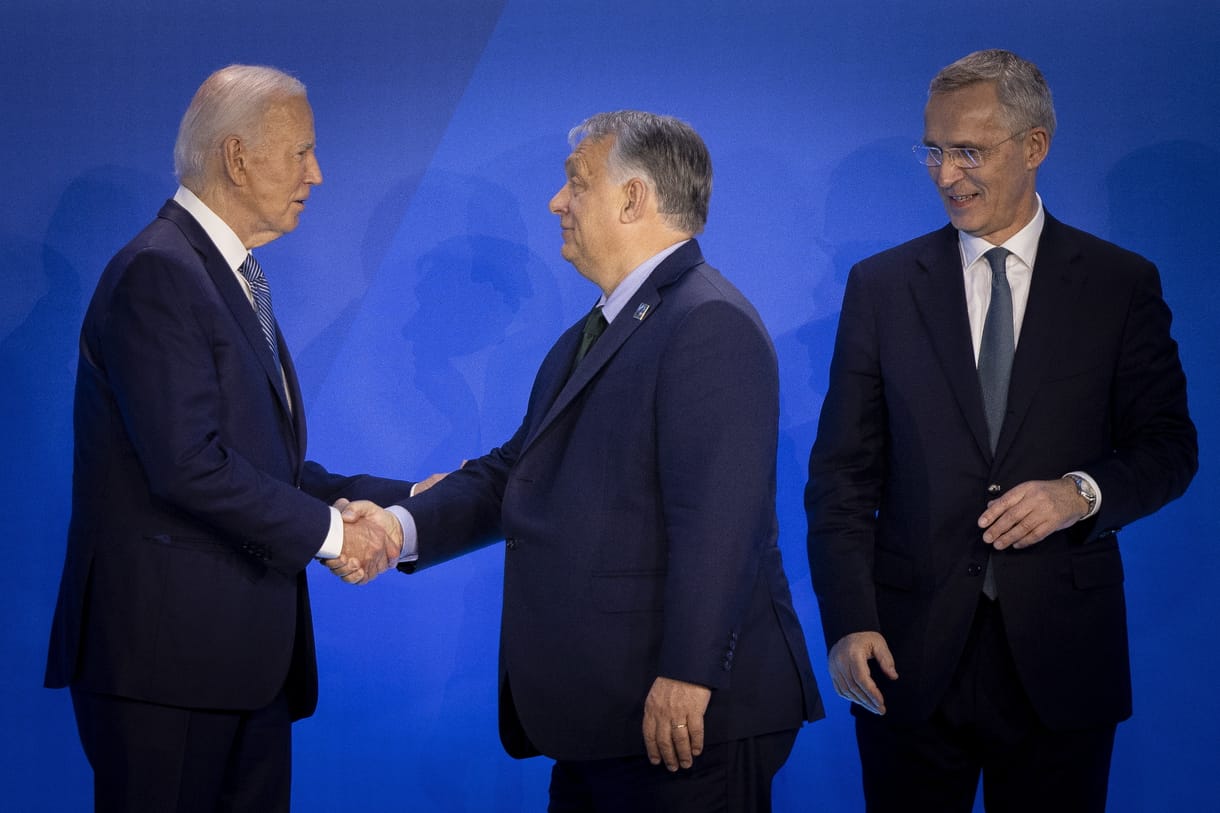 Így futott össze Orbán és Biden a NATO-csúcson - fotó