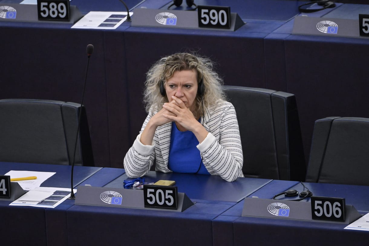 A Fidesz a teljes arzenált beveti Kollár és Magyar ellen. Ha pedig váltanak, az azt jelenti, hogy ez sem működött