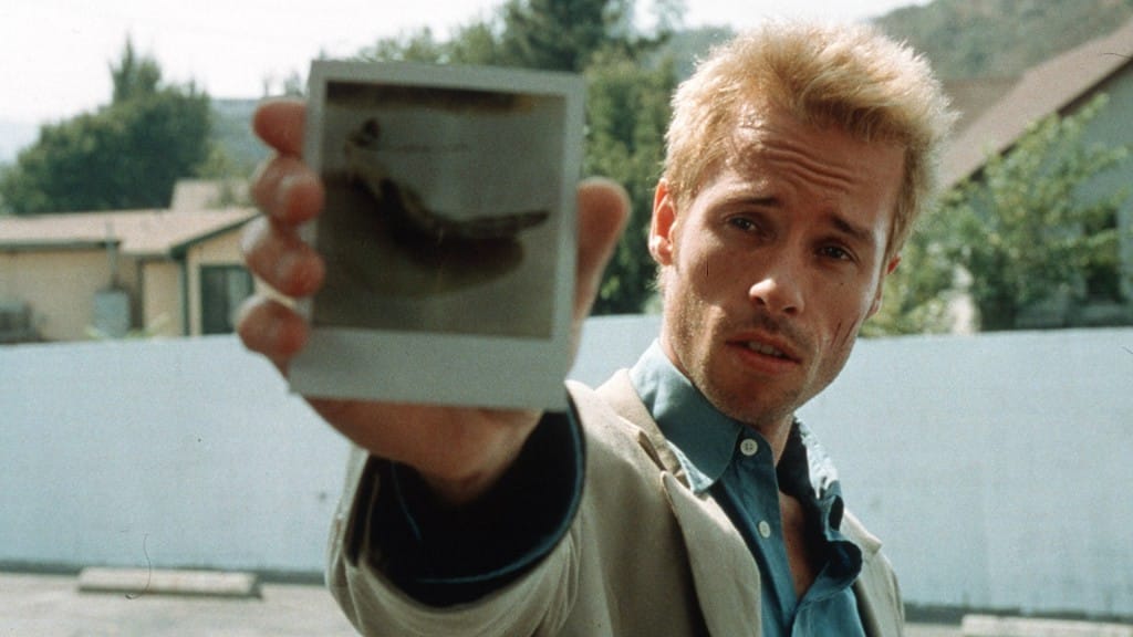 Guy Pearce szerint valaki pikkelt rá a Warnernél, ezért nem dolgozhatott többet Christopher Nolannel