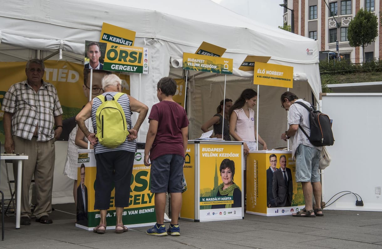 A Momentum kitart az online előválasztás mellett, a DK határozottan ellenzi azt