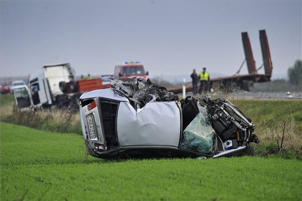 Halálos karambol miatt zárták le a 35-ös főutat Görbeházánál