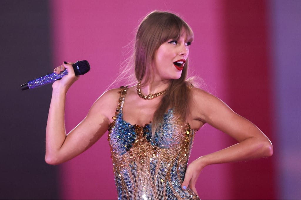 Magyarországon hetekkel később lehet csak megnézni Taylor Swift Eras filmjét, mint a világ nagy részén