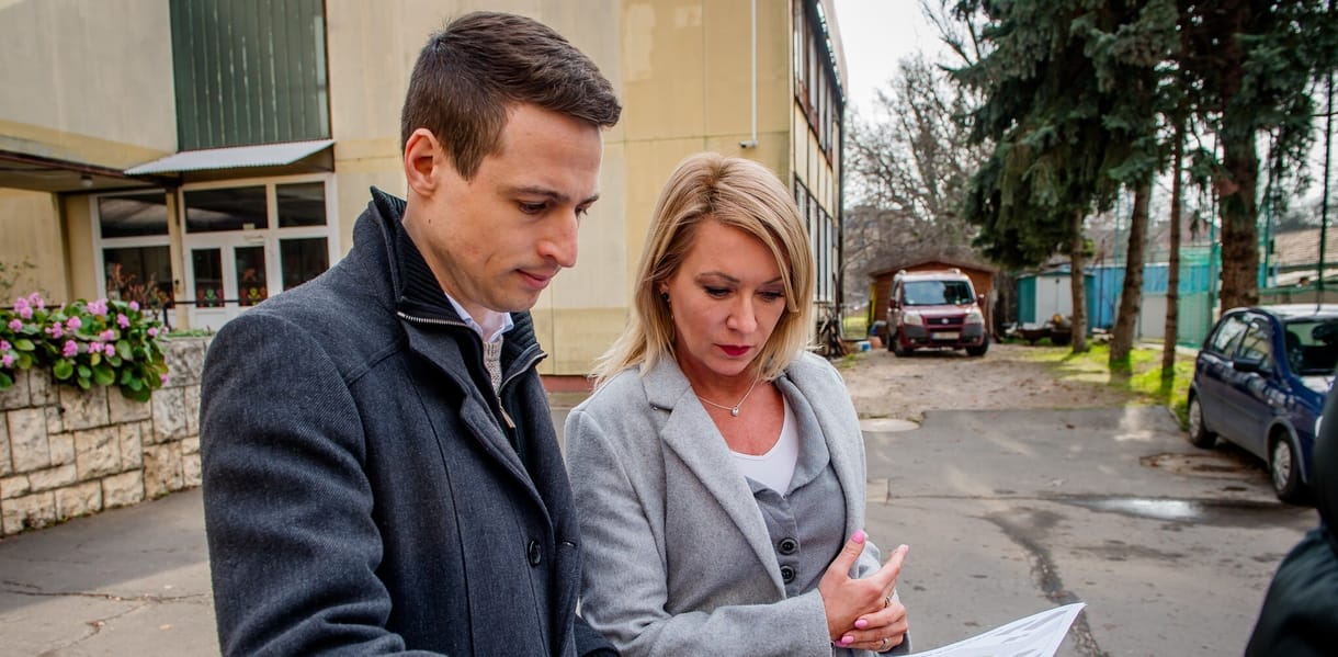 Udvart avatott egy zuglói iskolában a fideszes jelölt, bírság járt érte