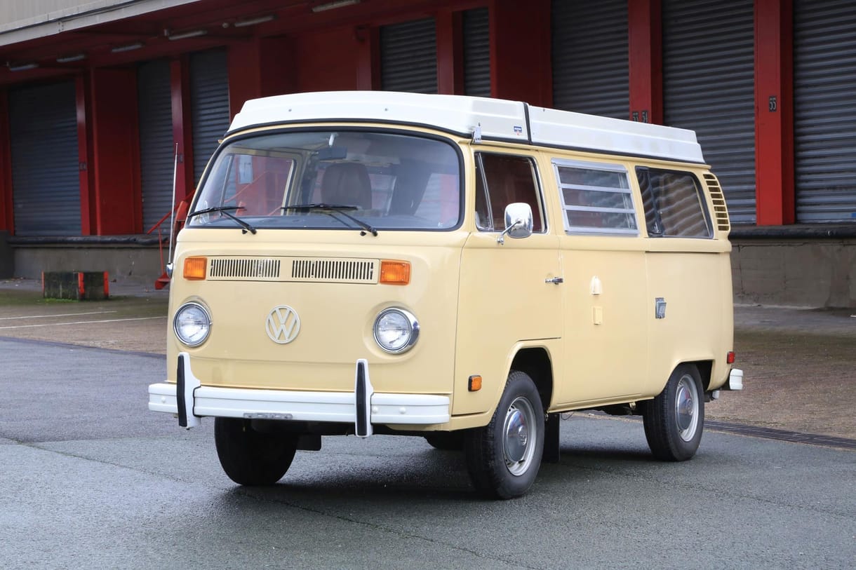 Manapság egy ilyen VW kisbusz 31 millió forintot ér