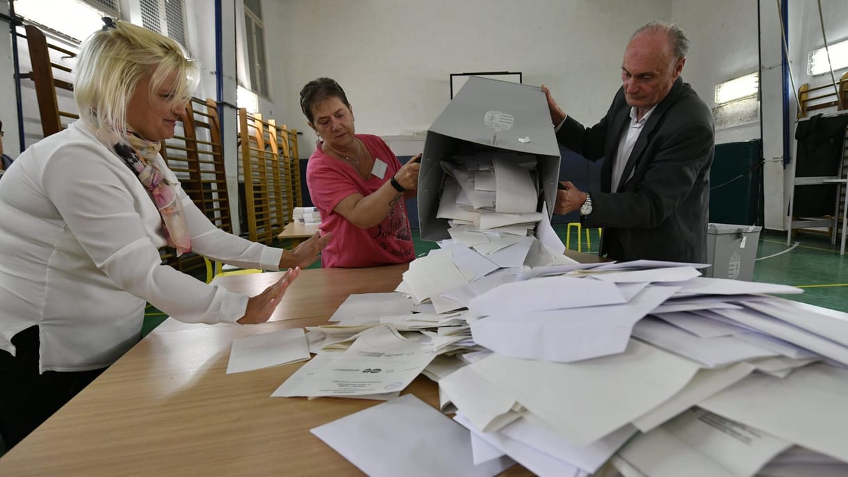 Ilyen fejetlenséget is ritkán látni választás után