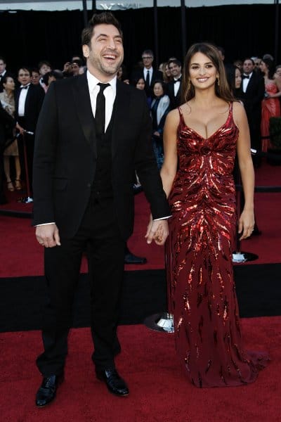 Szexi kivágások és kivillanó bugyi az Oscar-esten