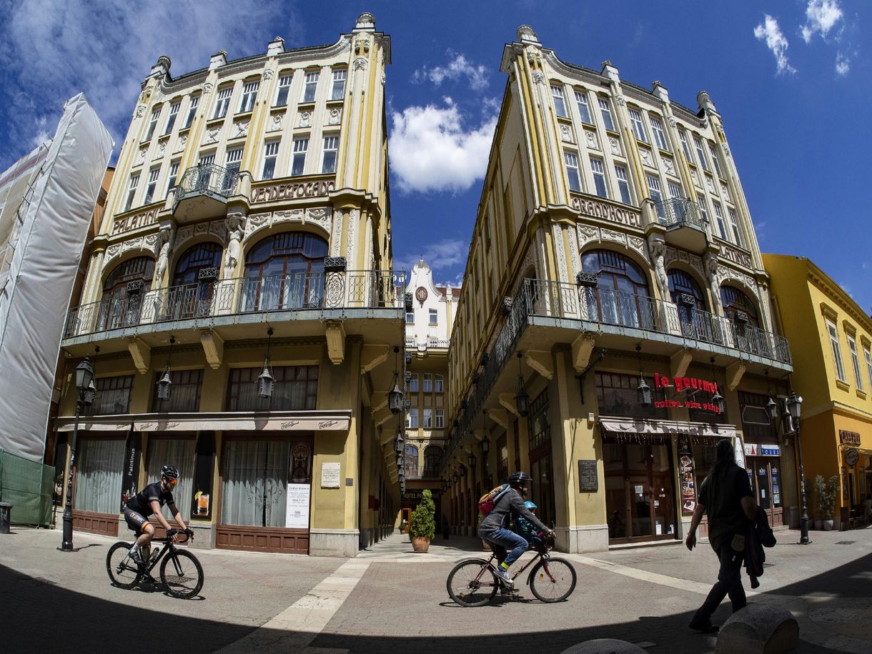 Újabb hotelt nyitott Pécsen Tiborcz István üzlettársának üzlettársa