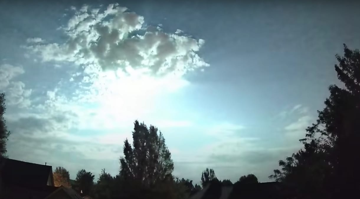 88 ezer km/h-val hasított át egy tűzgömb Amerika felett, majd darabjaira robbant