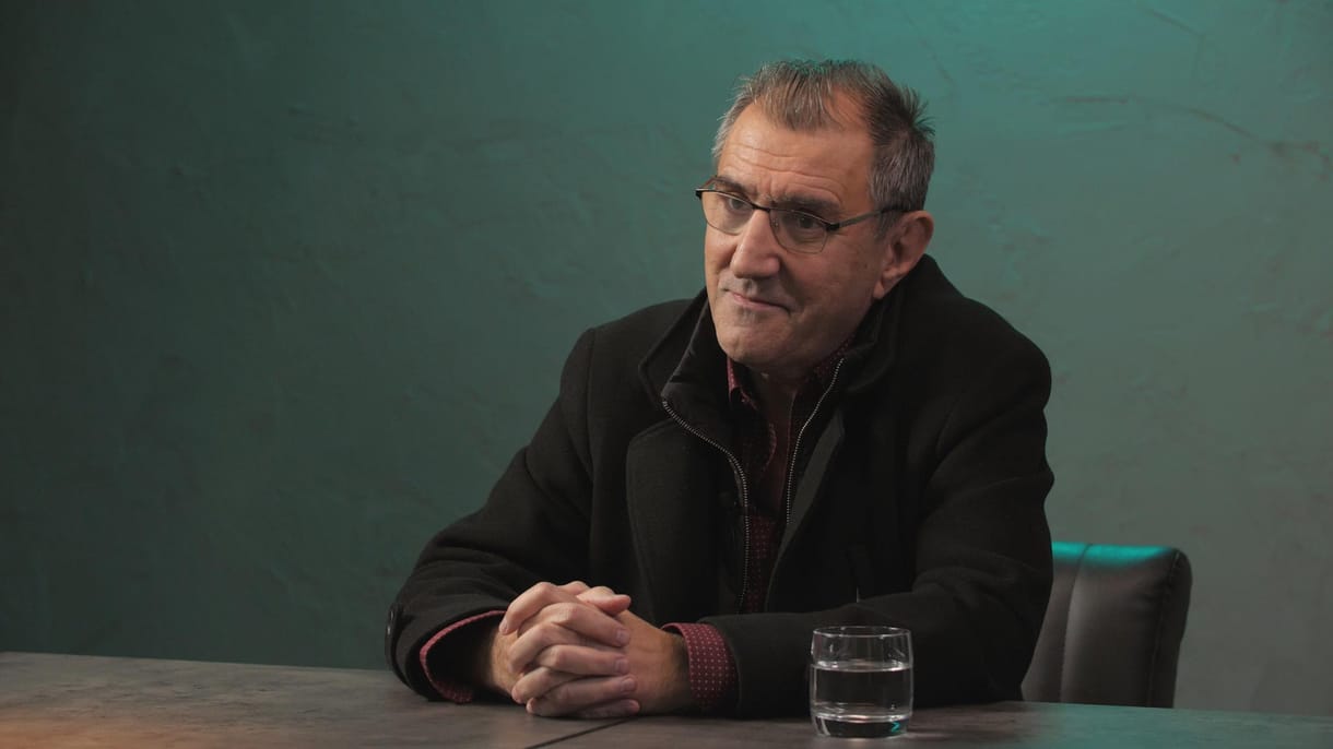 A kérdés – Bárdos Andrással: Eperjes Károly kultúrharcról, nemzeti mozihálózatról és a halál civilizációjáról