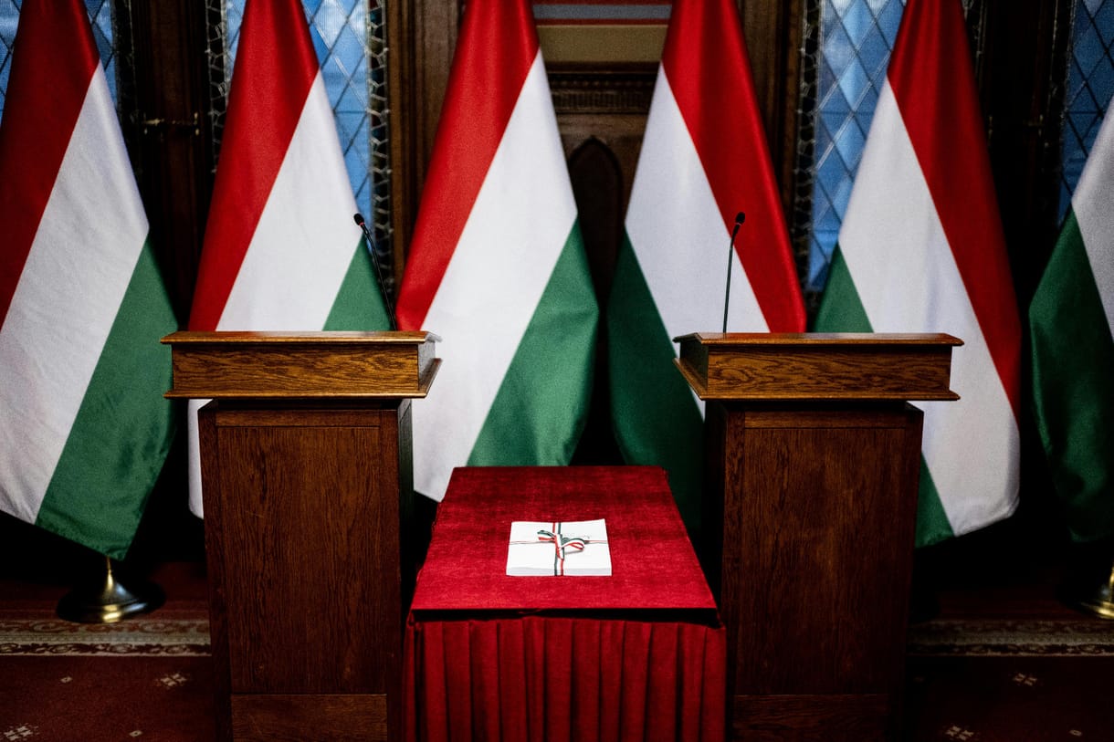 Három nappal az előző módosítás után újra belenyúlt a kormány a költségvetésbe