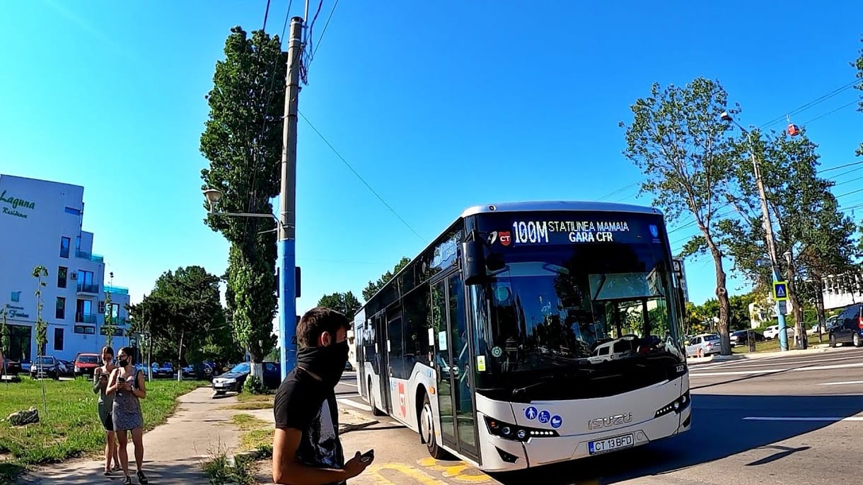 Szelektív hulladékért adnak buszjegyet egy román városban 