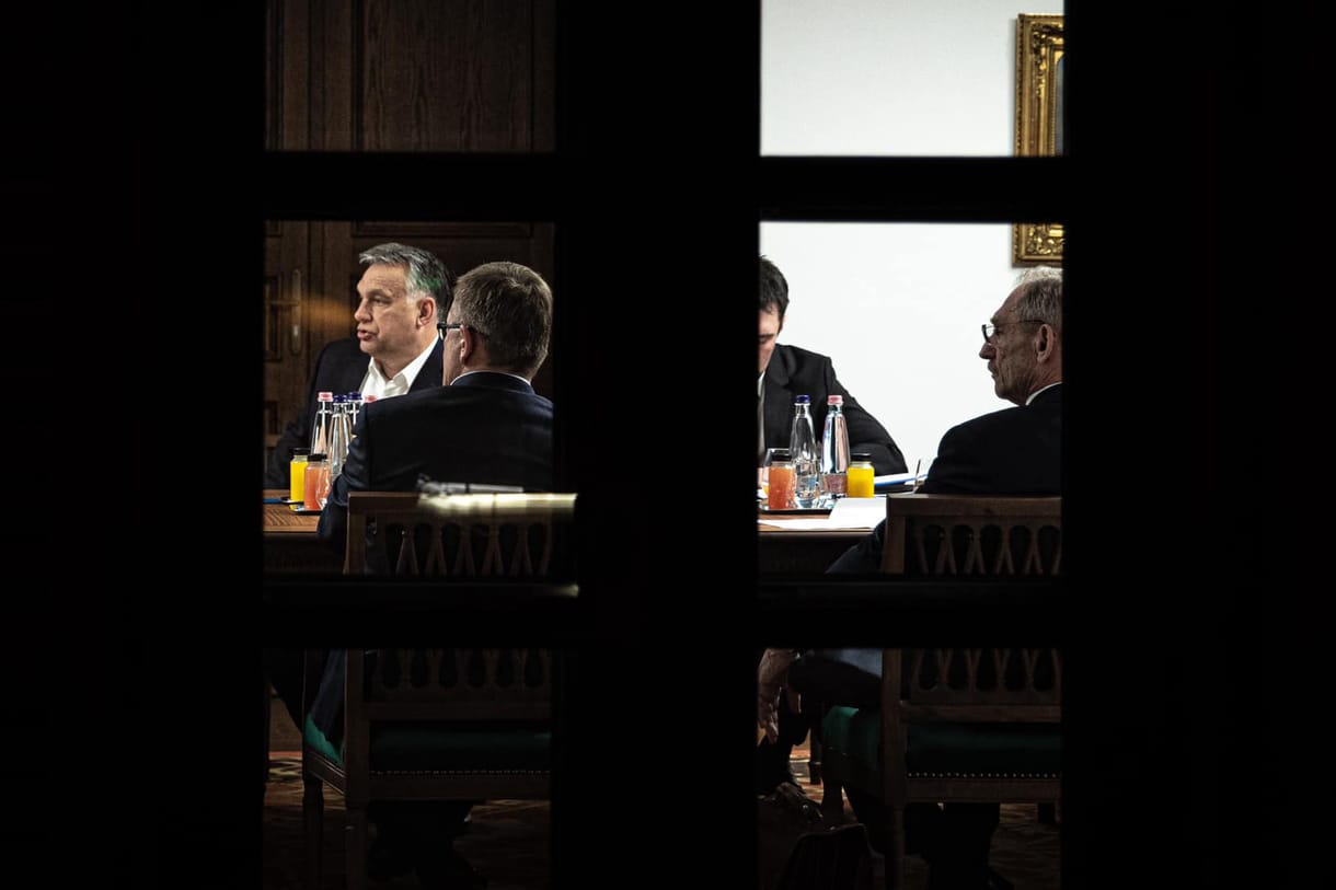 Ian Bremmer: Ami eddig eltartotta Orbán körét, az nem lesz elég a túléléshez