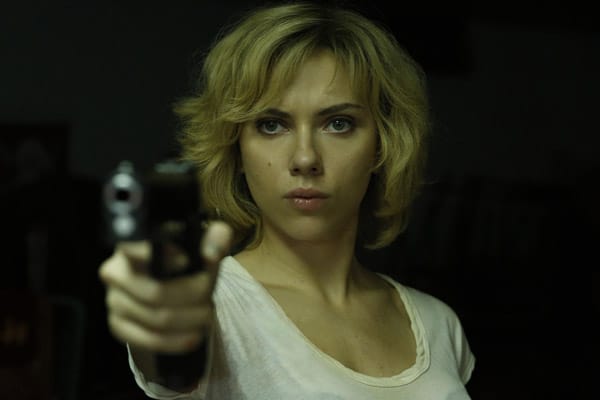 Scarlett Johansson most már hivatalosan is az univerzum királynője
