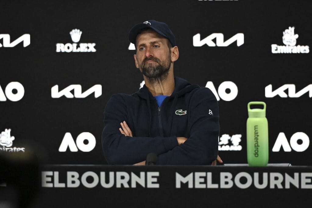 Feladta Djokovic az elődöntőt Melbourne-ben, ahol talán utoljára játszott – videó