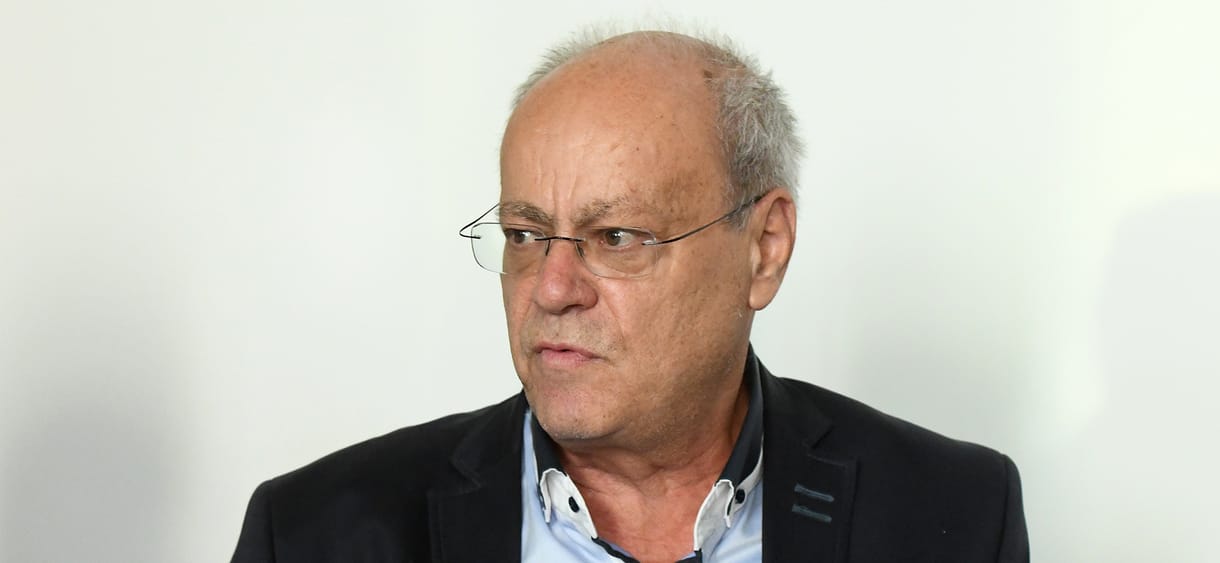 Csepeli György: Magyarországot „kolbásszal, pálinkával és meccsel működtetik” 