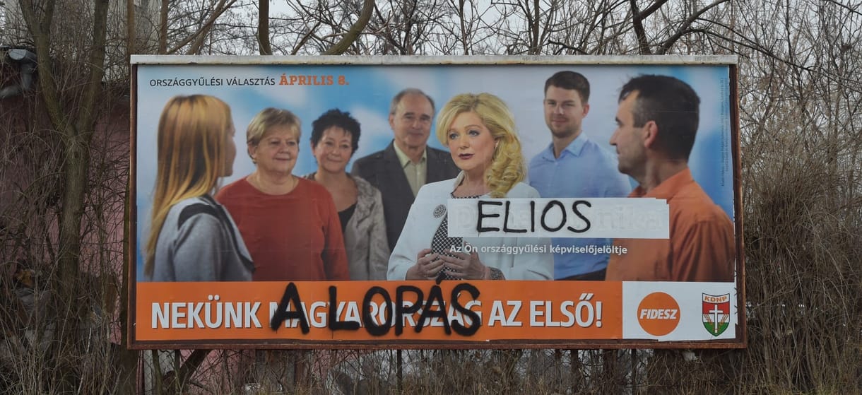 Megszólalt a kormány is: az Elios-ügy brüsszeli kampányjelentés