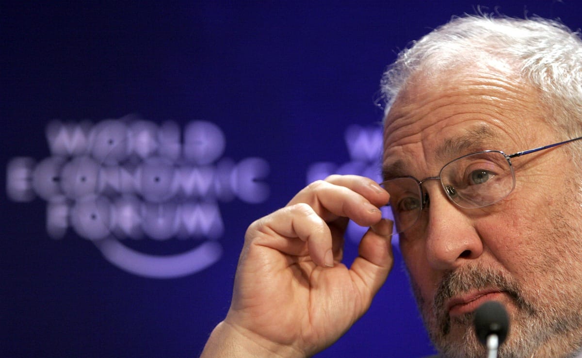 Stiglitz elvesztette bizalmát a Fedben, szerinte kérdéses, vége van-e a bankválságnak