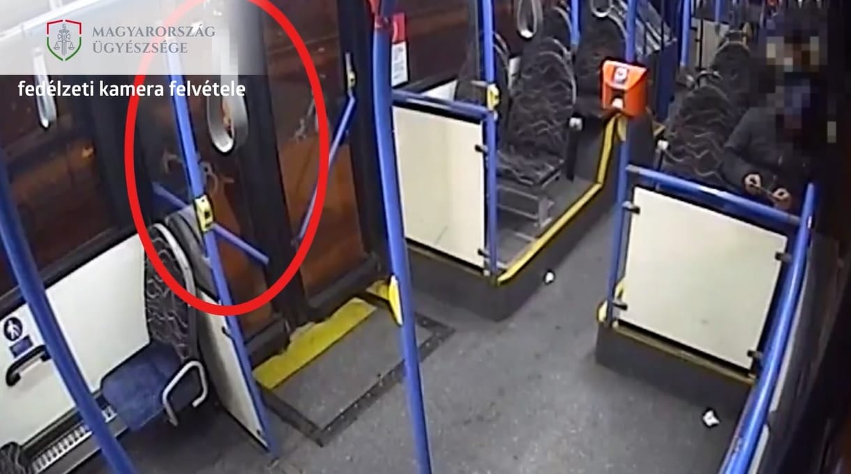 Leütötte a buszsofőrt, mert nem engedte, hogy maszk nélkül utazzon