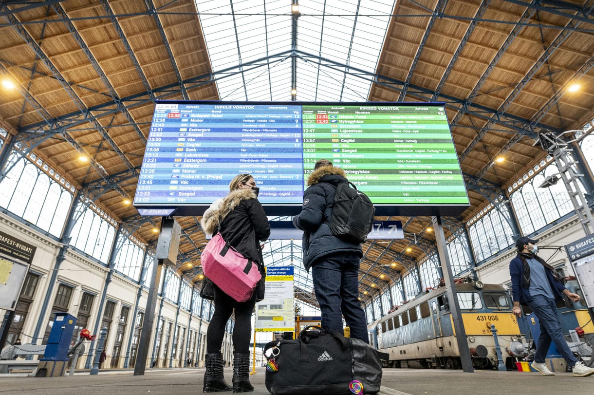 NER-oligarchák vihetik a pályaudvarokat