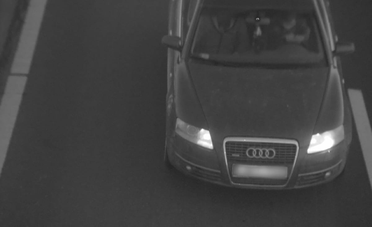 Egy fekete Audi buktatta le az újpesti kötözős rablókat
