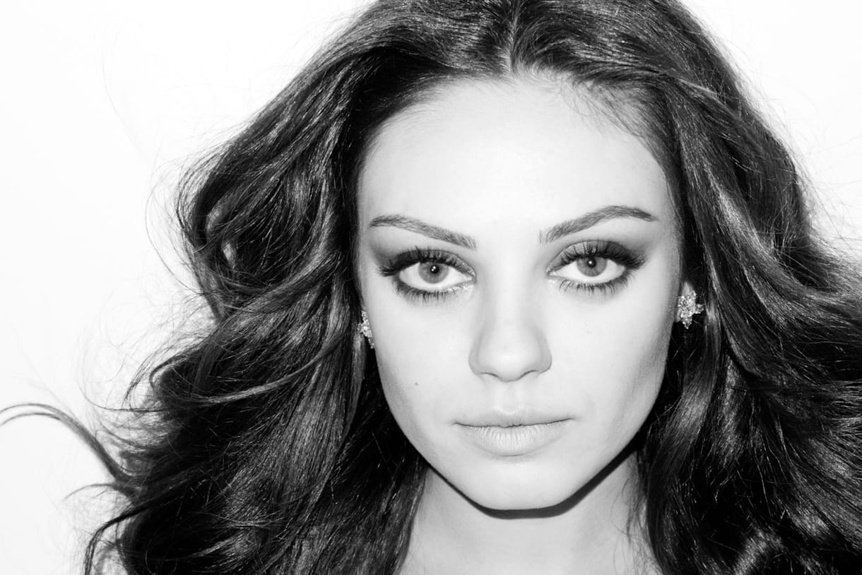 A jó öreg Terry kamerája előtt pózolt a szépséges Mila Kunis