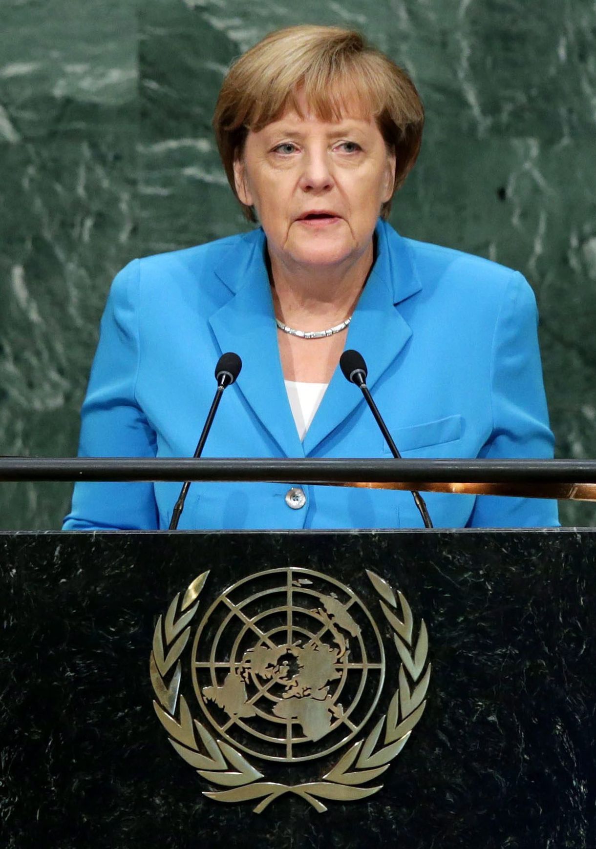 Merkel nyomás alatt: a határok lezárását követelik egyre többen