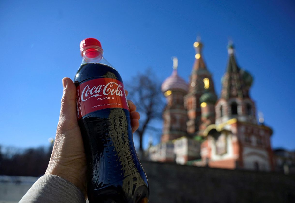 A Coca-Cola kivonult, de magyar Coca-Colát továbbra is kapni Oroszországban