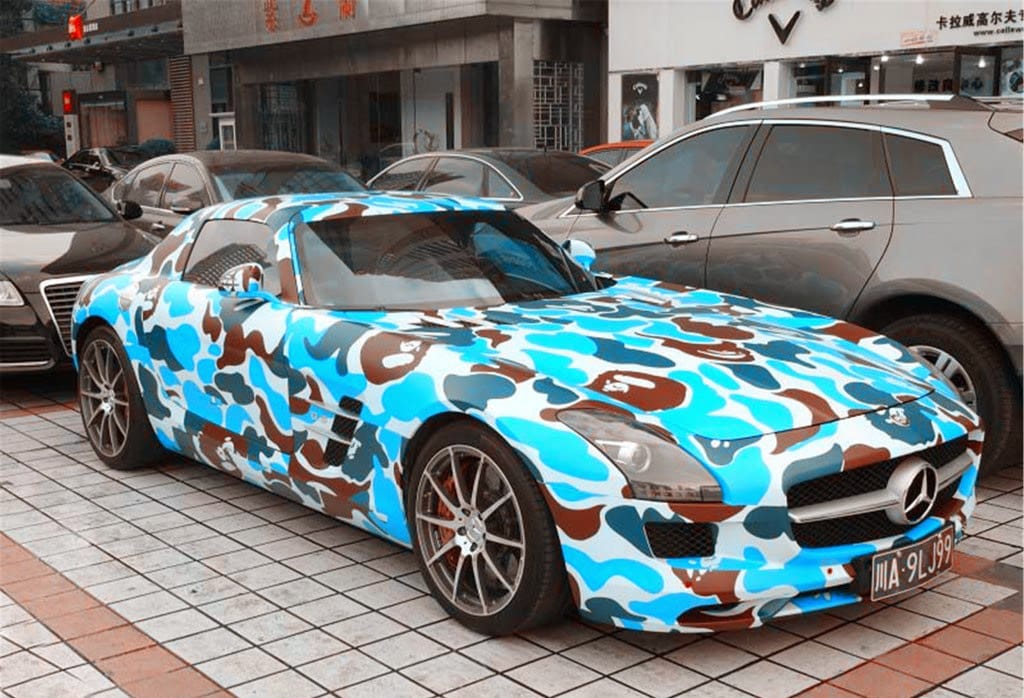 Szezonja van a bizarr festésű luxussportkocsiknak – fotók
