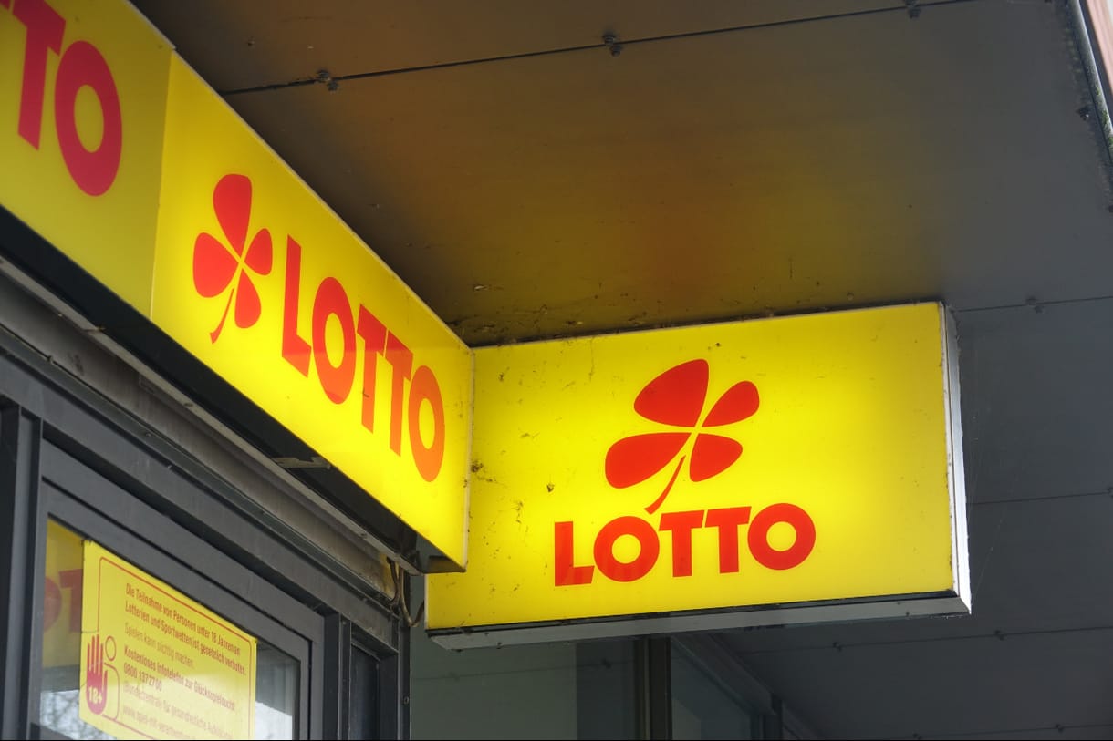 Kihúzták a hatos lottó nyerőszámait
