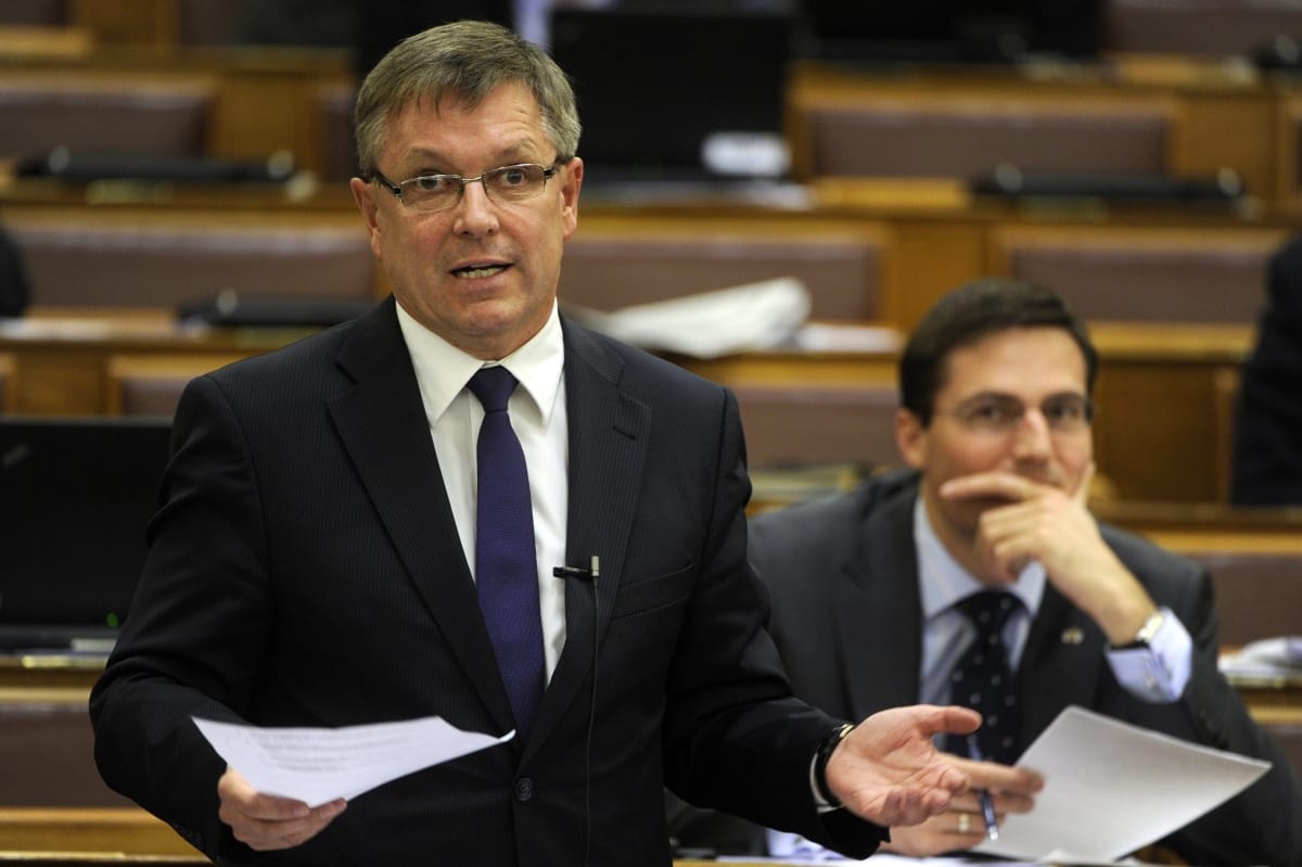Matolcsy: elég lesz jövőre 300 milliárd forintos tartalék