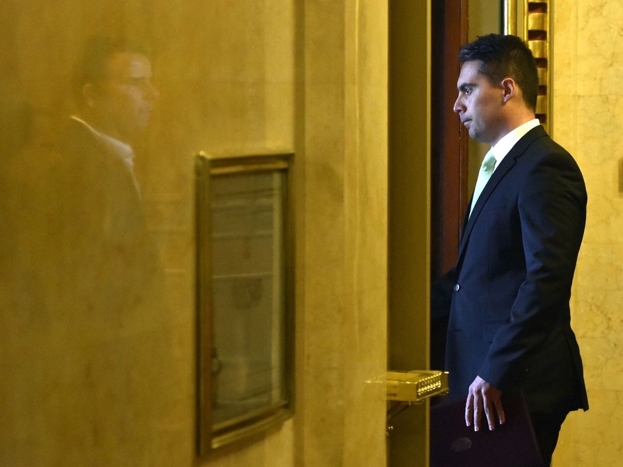 Apró sikert ért el a Jobbik az Alaptörvény-csatában