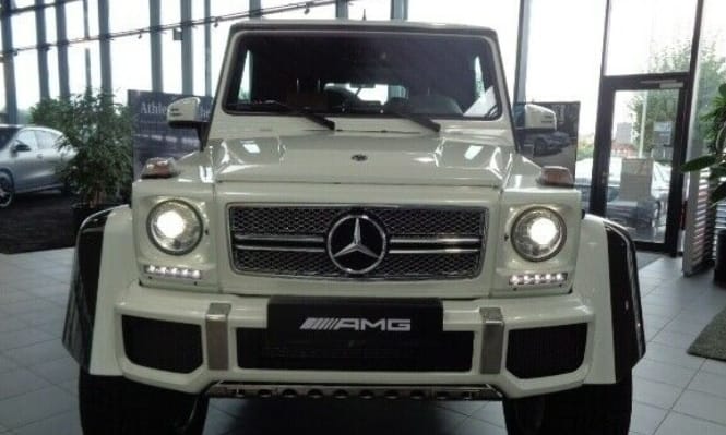 292 millió forintot kérnek ezért a szuperritka G-osztályos Mercedes-Maybachért