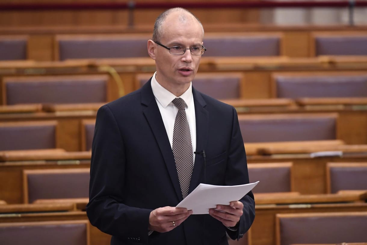 Borul a költségvetés, a hiány miatt törvényt módosítana a Pénzügyminisztérium