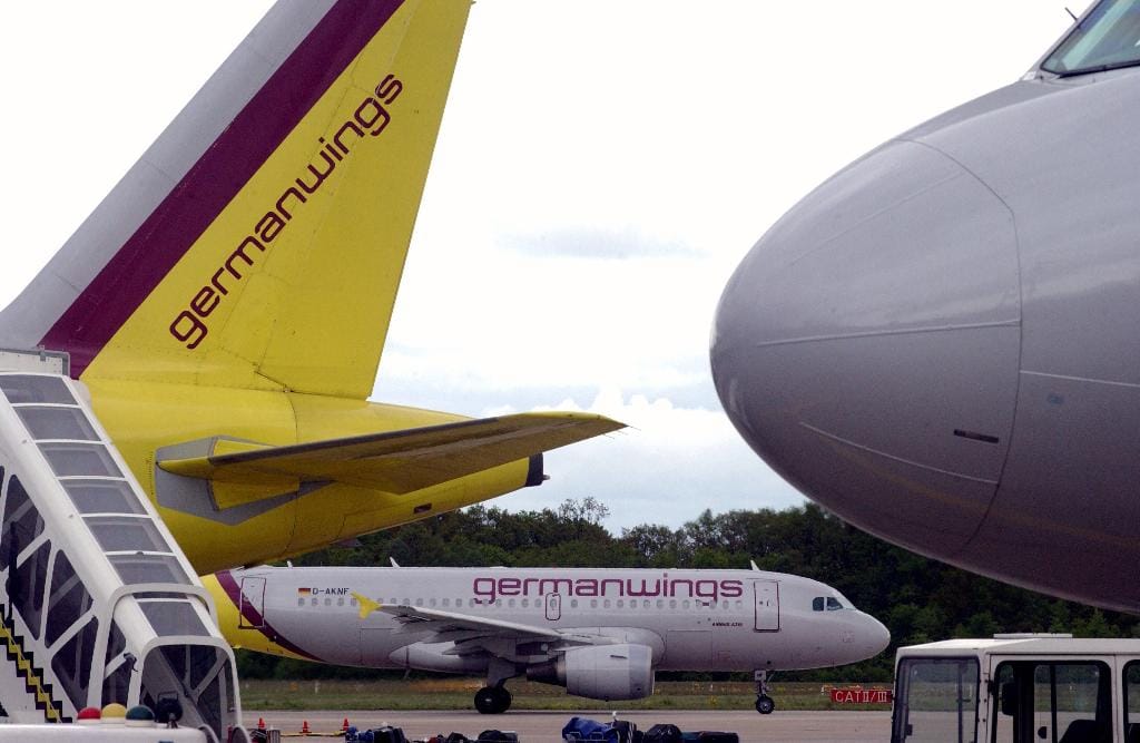 A Germanwings is felengedi a mobilokat